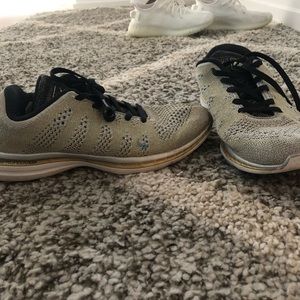 APL lululemon tennis shoes